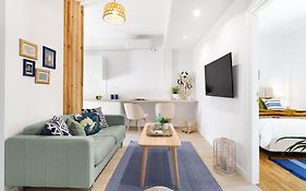 Modern & Stylish Hideaway Downtown Near Acropolis & Metro